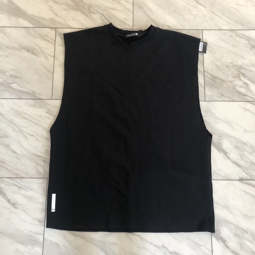 Under Armour UA Men's Sleeveless Crewneck 1327179-001 size S/M - Picture 1 of 5